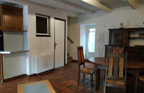 Pont-de-Labeaume House | Maison en pierres au cœur d'un village Ardéchois