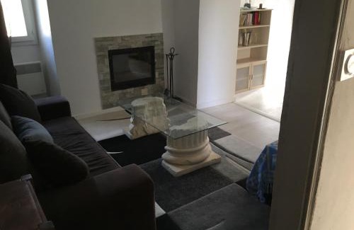 Guiselle House | Maison entière tout équipé 4 chambre possibilité de 10 couchage Venaco Centre Corse