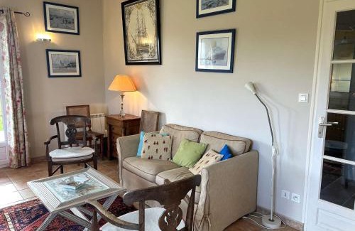 L'Aiguillon-sur-Vie House | Maison familiale confortable, 4 couchages, près des plages et commerces, jardin et wifi inclus - FR-1-224-809