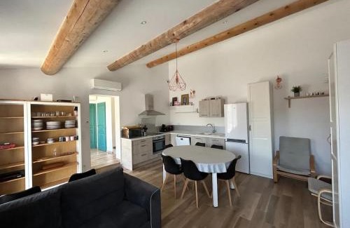 Esparron-de-Verdon House | Maison Familiale à Esparron-de-Verdon avec Terrasse Privée