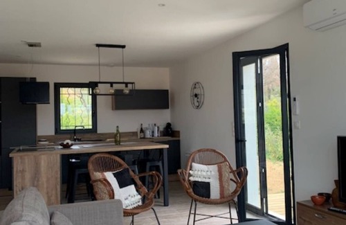 Saint-Laurent-du-Verdon House | Maison Neuve Indépendante Plain-pied 3 Chambres Dans les Basses Gorges du Verdon