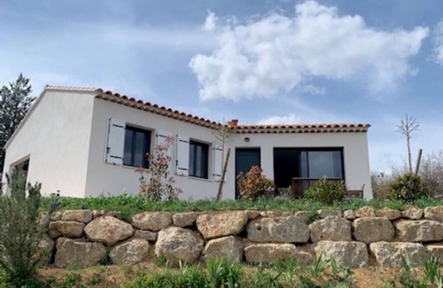 Saint-Laurent-du-Verdon House | Maison Neuve Indépendante Plain-pied 3 Chambres Dans les Basses Gorges du Verdon