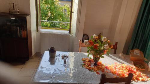 Saint-Maurice-les-Brousses House | Maison de bourg