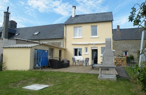 Courtils House | Maison Indépendante au Calme , a 10 Minute du Mont Saint Michel