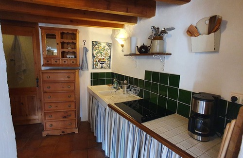 Beaufort House | Maison La Cosy is a romantic cottage with antique character and charm