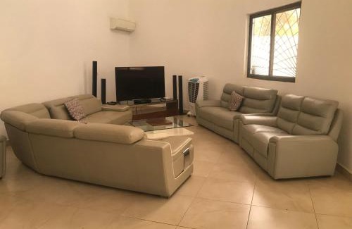 Nianing Villa | Maison lumineuse et confortable à Nianing