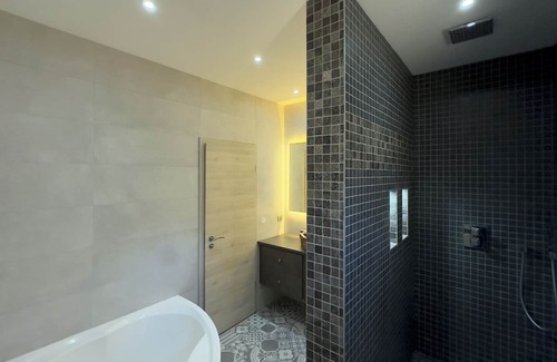 Lorry-Mardigny Villa | Maison Luxe Proche Metz - Climatisé - Exposé Sud - Jacuzzi
