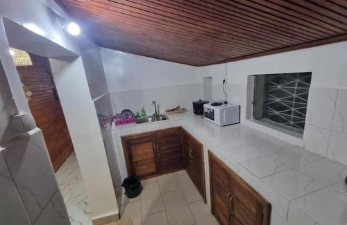 Taolagnaro Ski Chalet | Maison Meublée à Fort-dauphin, vue sur la Montagne en Arrivant