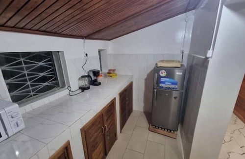 Taolagnaro Ski Chalet | Maison Meublée à Fort-dauphin, vue sur la Montagne en Arrivant