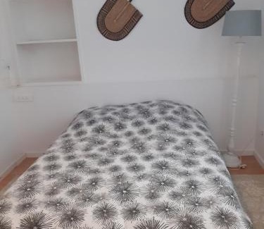 Tille House | Maison Natis à 400 metres à pieds de l'aéroport