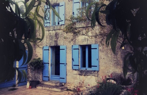 Grand-Brassac House | Maison Ndépendante de 60m2 au Cœur D'un Grand Jardin Avec Accès à la Piscine