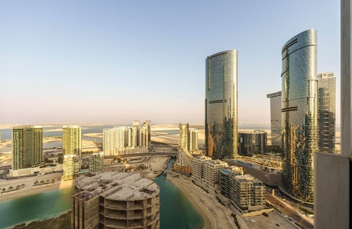 Abu Dhabi Apartment | Maison Privee - Elegant and Panoramic Sea View Apt on Al Reem Island