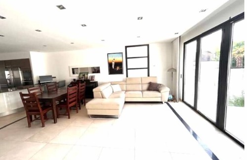 La Varenne Saint-Hilaire House | Maison Saint-maur-des-fossés