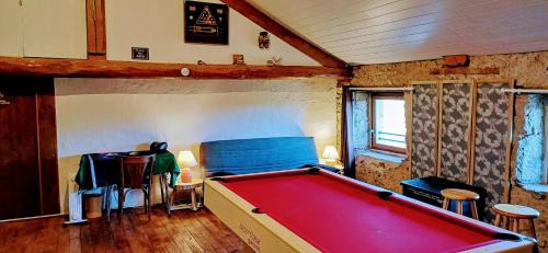 Bertignat House | Maison spacieuse à Bertignat avec jardin et espace jeux,