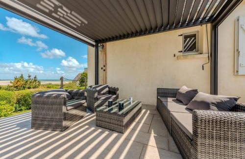 Plouider Villa | Maison vue mer avec piscine