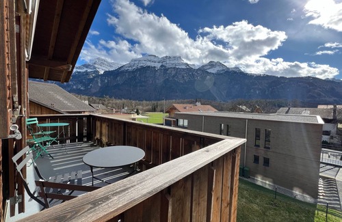 Hofstetten bei Brienz Apartment | MAISONETTE 4.5 rooms, near Ballenberg, ski areas, playground, BeO ApartmentsAG