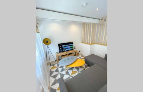 Belfort Apartment | Maisonnette Le Faubourg - CENTRE VILLE, TERRASSE ET NETFLIX