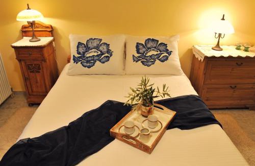 Galaxidi Apartment | Maistros Studios