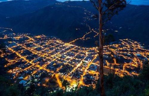 Banos de Agua Santa Apartment | Majestic Baños Vacation Getaway 2