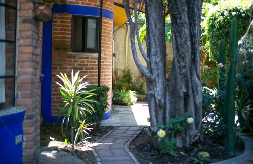 Cholula Apartment | Majikal B&B -Retro