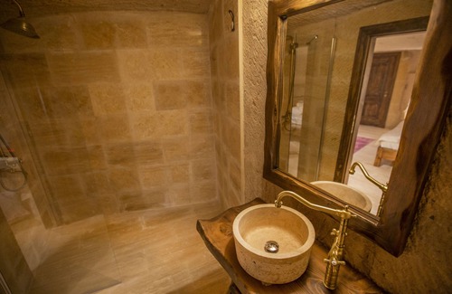 Uchisar Hotel | Mak's Cave House