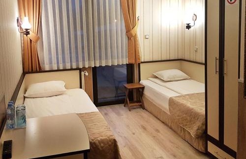 Momchilgrad Hotel | Makaza Complex