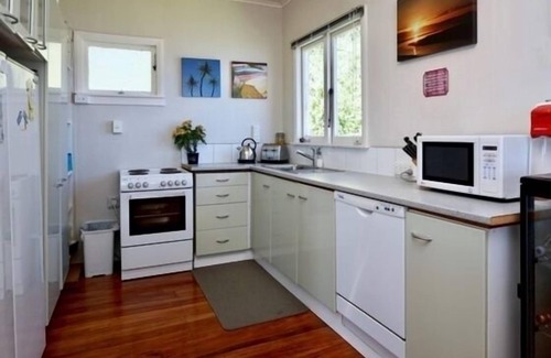 Maketu House | Maketu Beach Front Watchtower