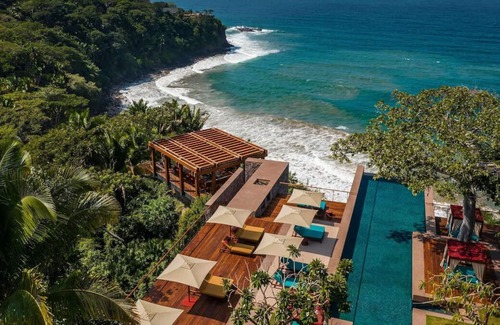 Lo de Marcos House | Making The Best Memories Along The Way! Balcony, Beachfront, Near Lo De Marcos!