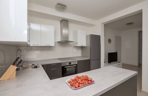 Zivogosce Apartment | Mala Duba Apartment Mladen A2