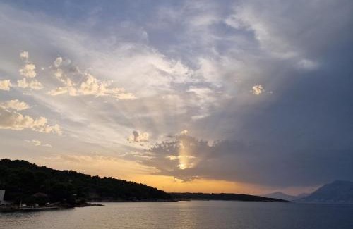 Povlja Apartment | Mala oaza mira