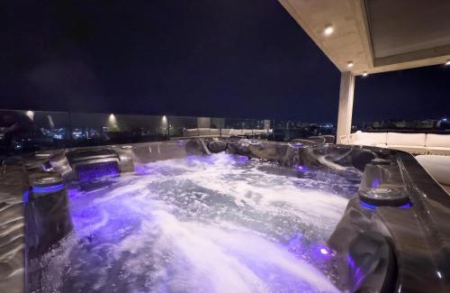 Paphos Apartment | Malberry Park 304 - Modern 2bedroom Apt with Shared Heated Pool, Sauna, Gym, Jacuzzi