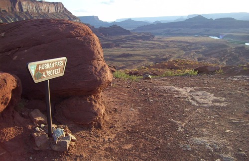 Moab Cottage | Male Hogan, disc golf, kayaks, ATV, wildlife, hiking, beach, pet friendly
