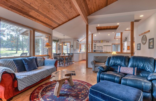 Sunriver House | MALH10 - Great Sunriver Home, Walk or Ride Bike to Deschutes River