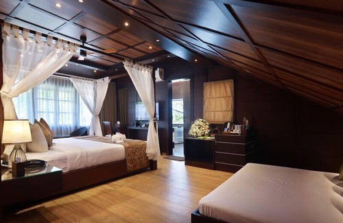 Kuzhuppilly Resort | Maliekal Heritance Cherai