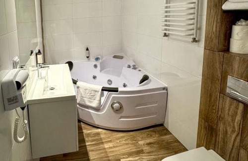 Gliwice Hotel | Malinowski Leśny