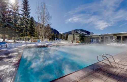 Lakeside Village Apartment | Mall 1430 by Summit County Mountain Retreats