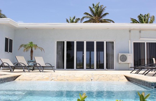 Malmok Villa | Malmok Ocean Front Villa