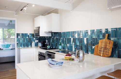 Fingal Bay House | Maluhia Retreat – relaxed coast house