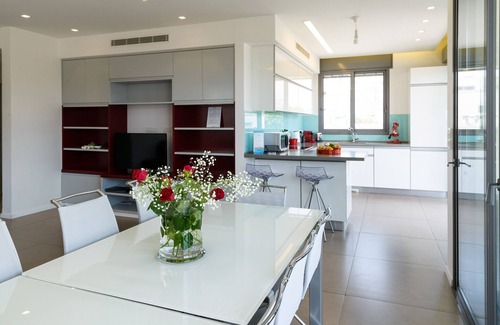 Tel Aviv Promenade Apartment | MAMAD Comfort 3BR & Balcony in City Center by FeelHome
