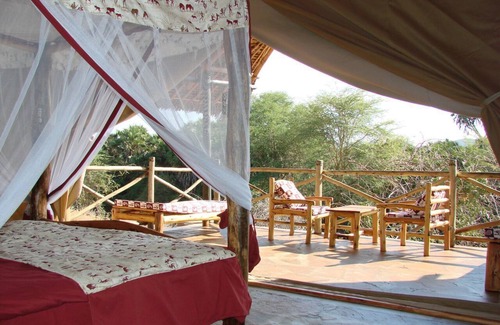 Tsavo Cabin | Man Eaters Lodge