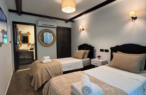 Edremit Hotel | Manastır Mandarin