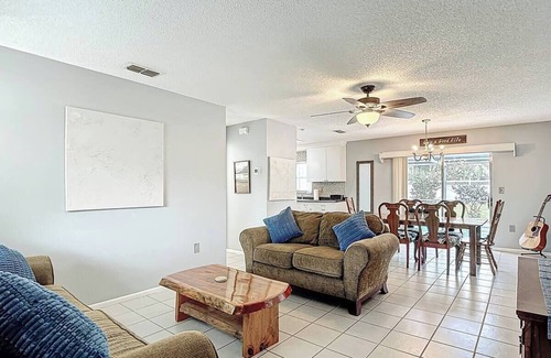 Spring Hill House | Manatee pool home