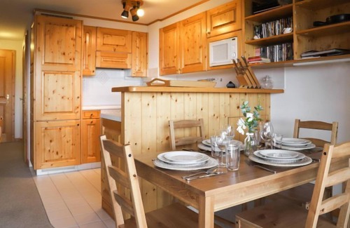 Villars-sur-Ollon Apartment | Mandarin 7 by Interhome