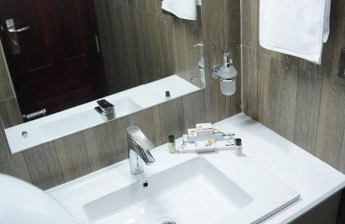 Vaikam Resort | Mango Meadows