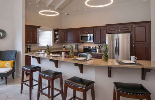 Estate Enighed Condo | MANGO MOJO: Spacious Luxury Penthouse; Endless Sea Views; Pool; Walk to Town!