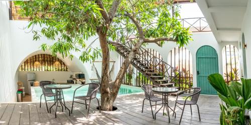 El Paredon Villa | MANGOMIEL by Caravana