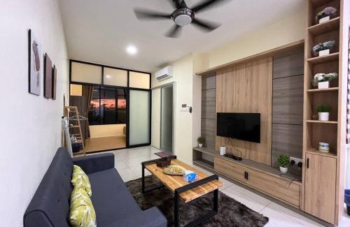 Penampang Apartment | Manhattan Suites, ITCC by The Weeknd Residence - City View