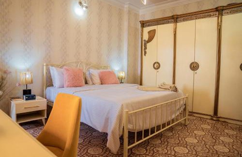 Al Manial Apartment | Manial's 4BR'S Apt bytheNile