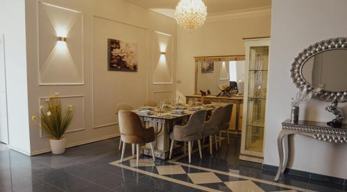 Al Manial Apartment | Manial's 4BR'S Apt bytheNile