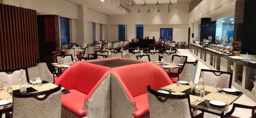 Rajahmundry Hotel | Manjeera Sarovar Premiere